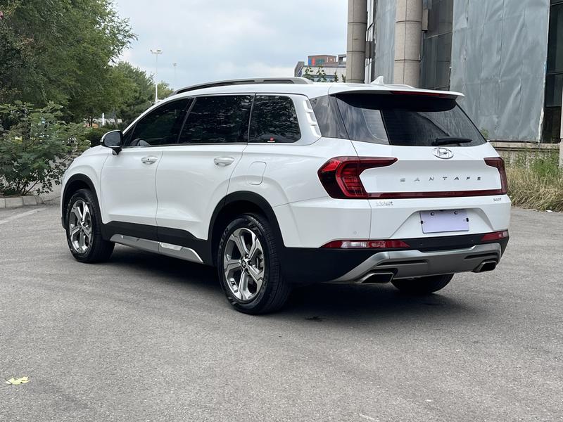 Hyundai Santa Fe - фото 4
