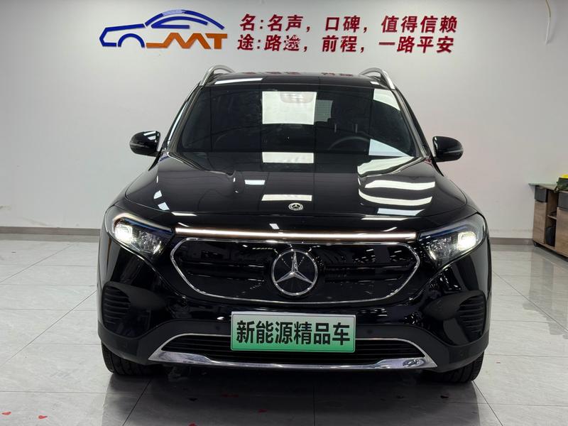 Mercedes-Benz EQB - фото 1