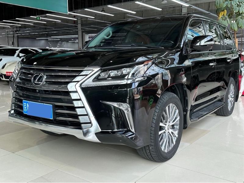 Lexus LX - фото 0