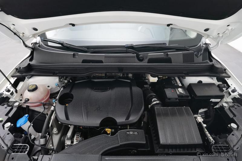 Geely Coolray - фото 4