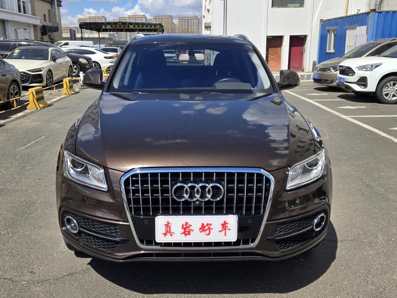 Audi Q5 - фото 1