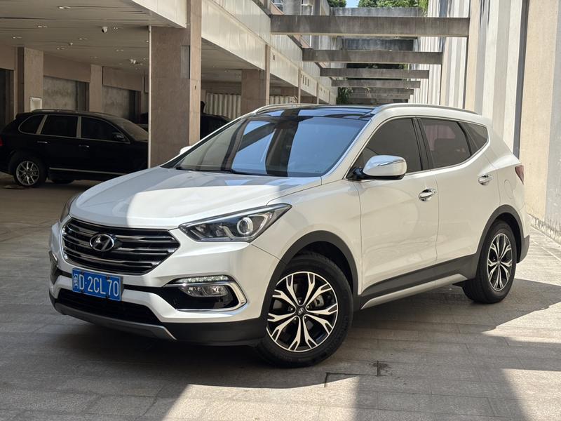 Hyundai Santa Fe - фото 0