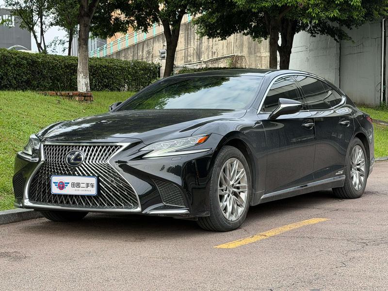 Lexus LS - фото 0