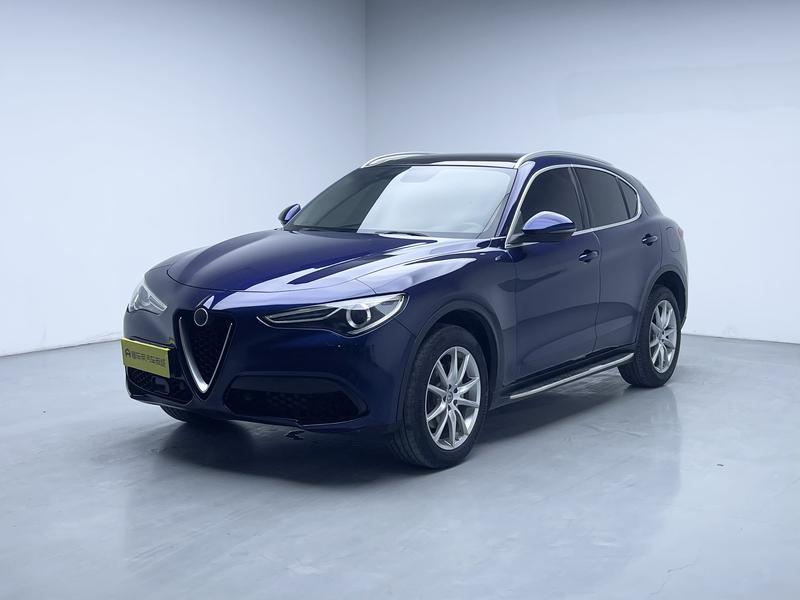 Alfa Romeo Stelvio - фото 0