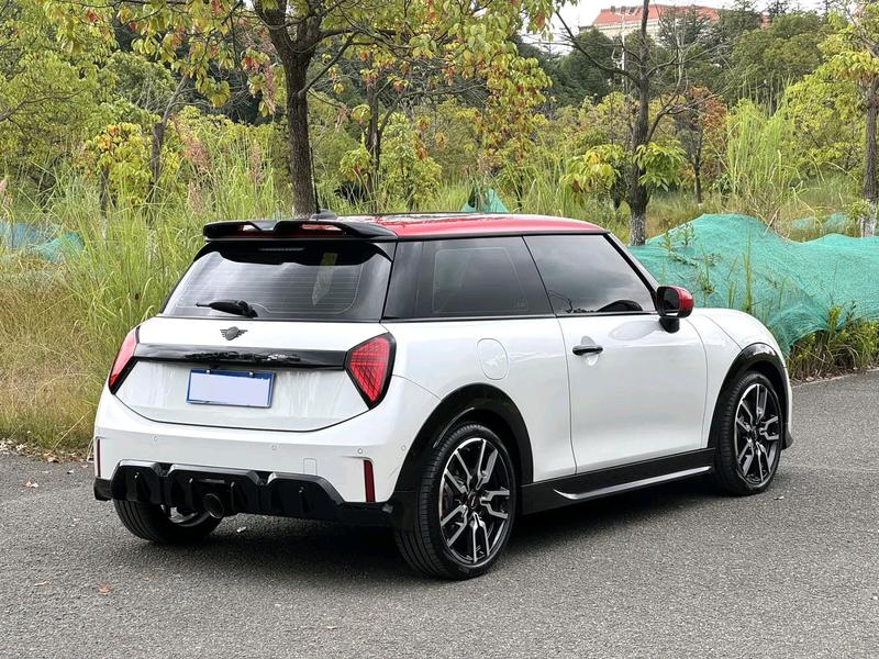 MINI JCW - фото 3