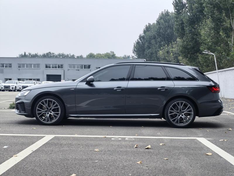 Audi A4 (Import) - фото 3