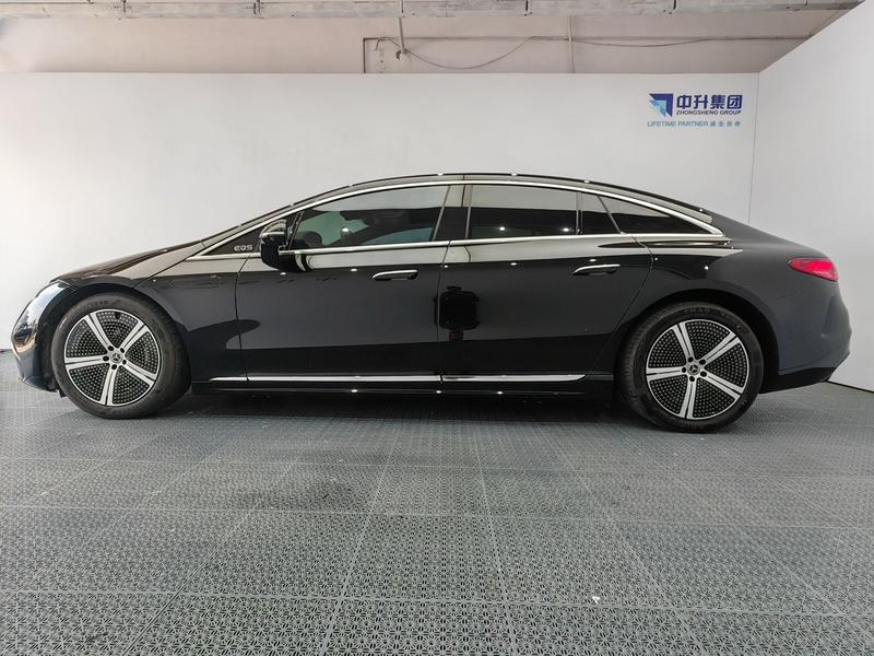 Mercedes-Benz EQS - фото 3