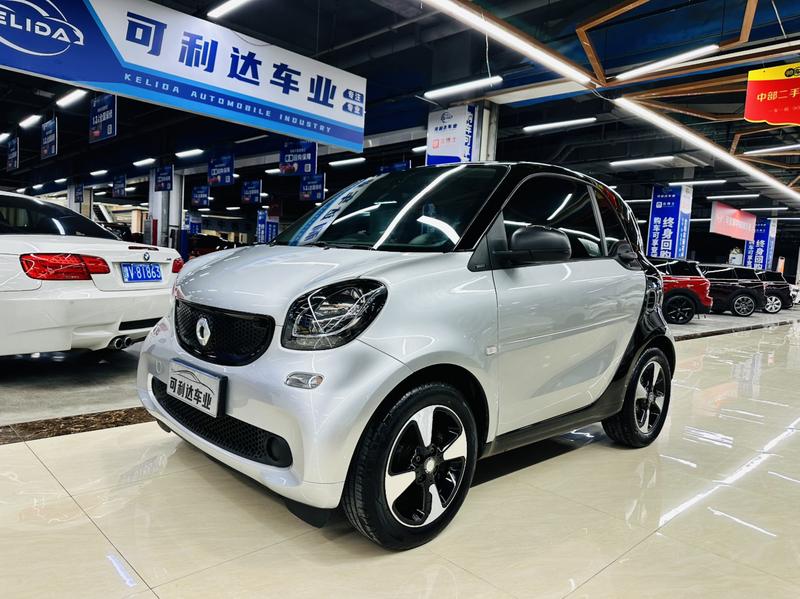 Smart fortwo - фото 0