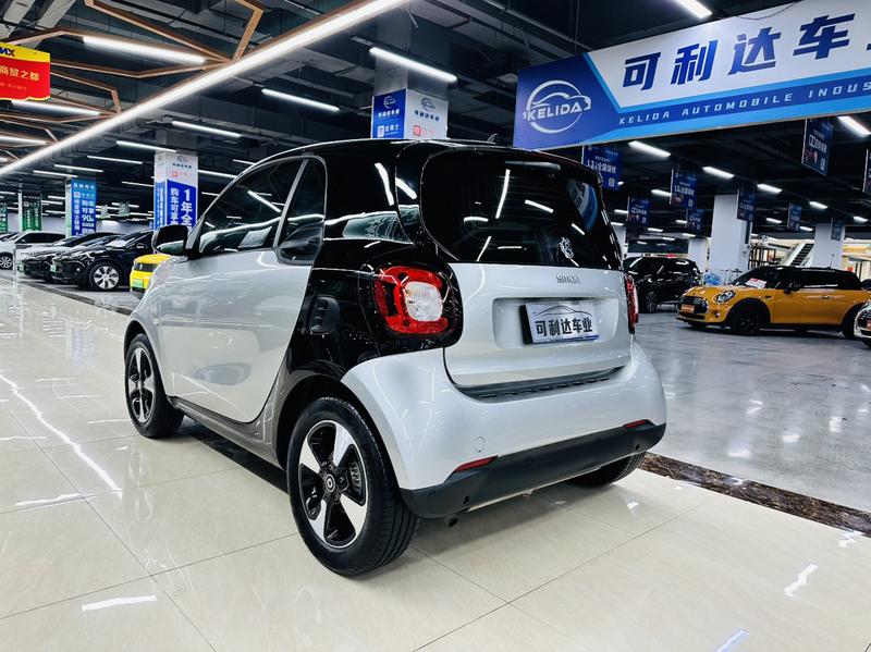 Smart fortwo - фото 4