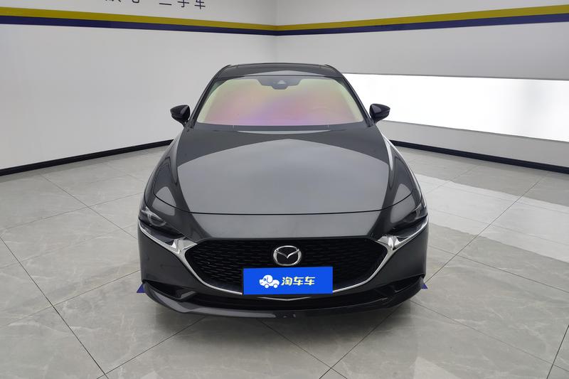 Mazda 3 - фото 1