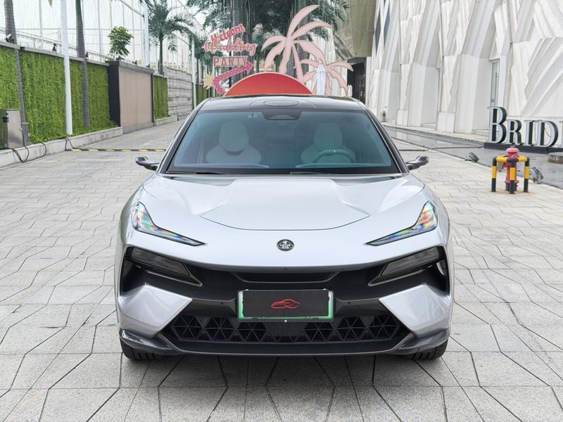 Lotus Eletre - фото 1