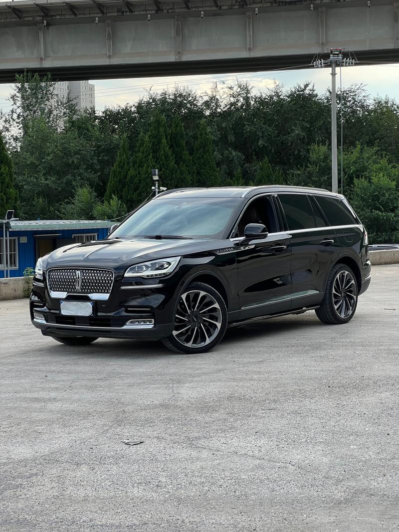 Lincoln Aviator - фото 0
