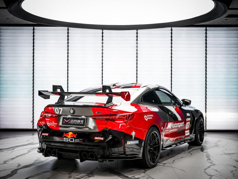 BMW M4 - фото 3