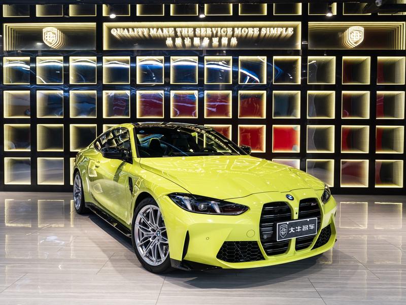 BMW M4 - фото 2