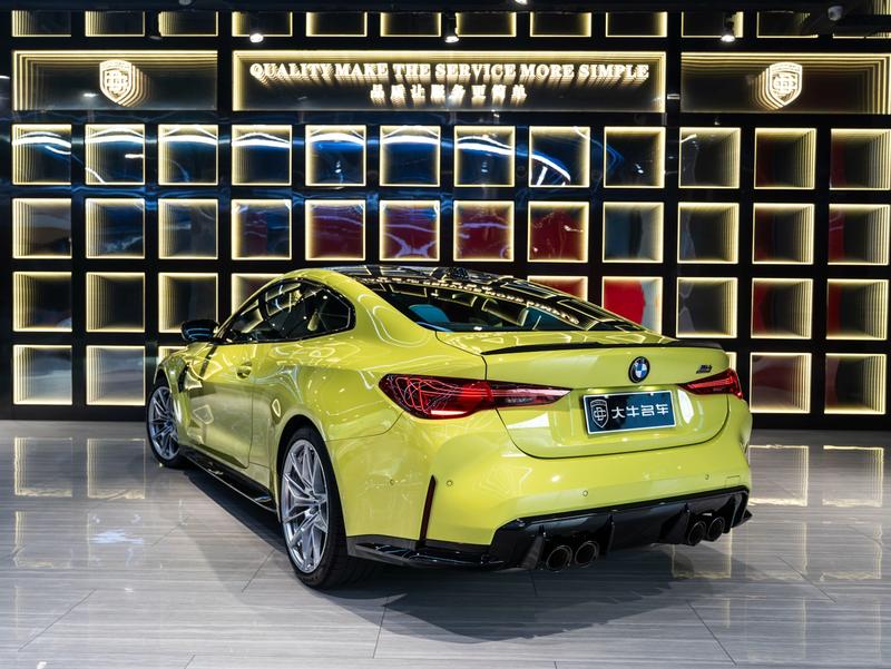 BMW M4 - фото 3