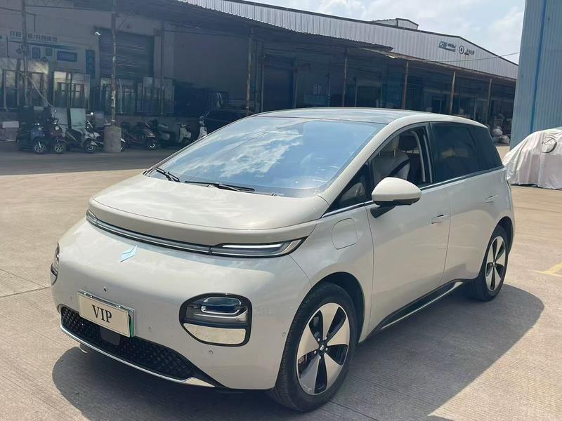 Baojun Yunduo - фото 0
