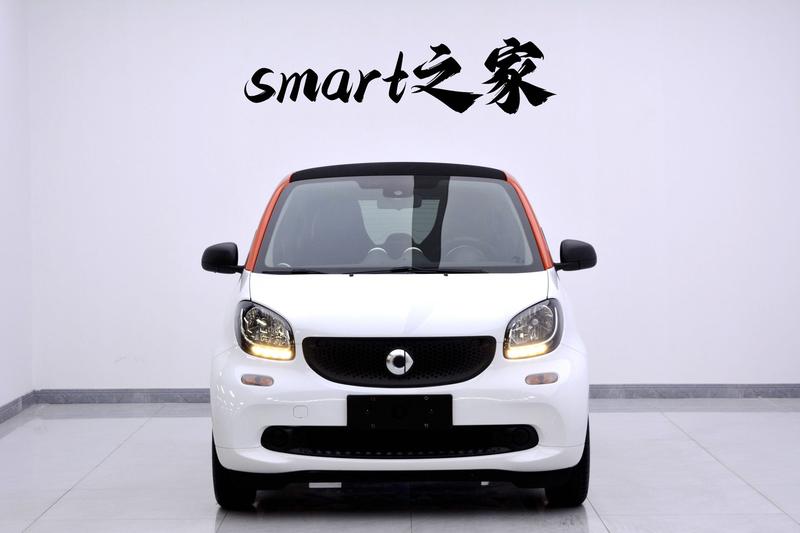 Smart fortwo - фото 1