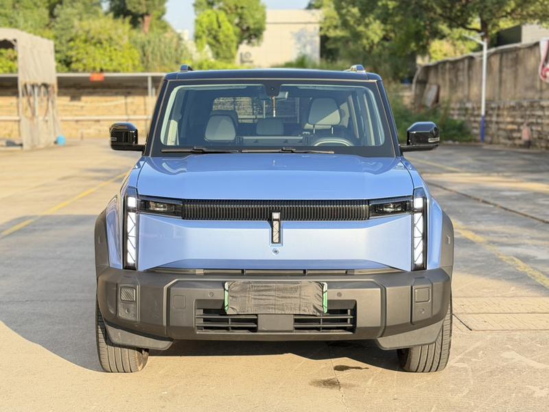 iCAR 03 - фото 1