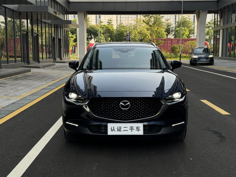 Mazda CX-30 - фото 1