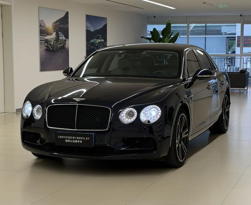 Bentley Flying Spur - фото 0
