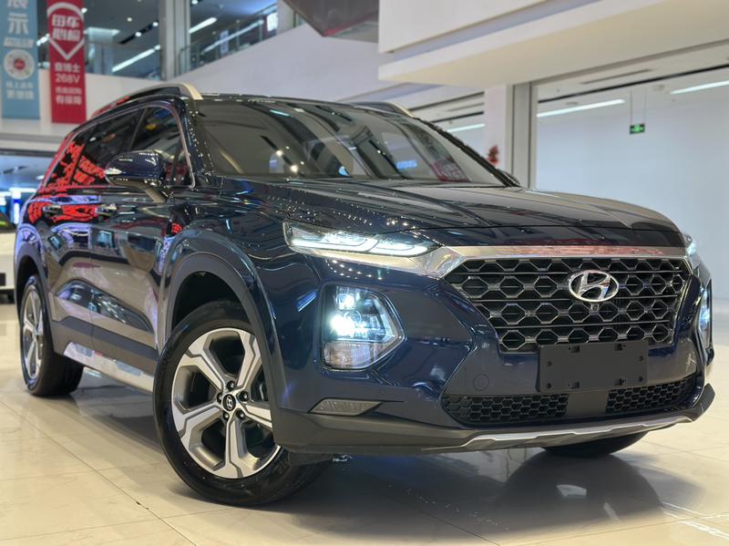 Hyundai Santa Fe - фото 2