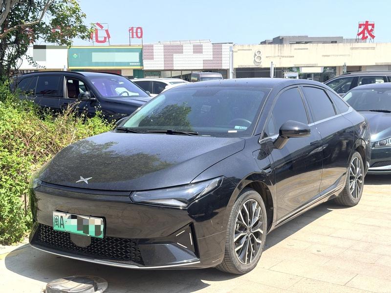 XPeng P5 - фото 0
