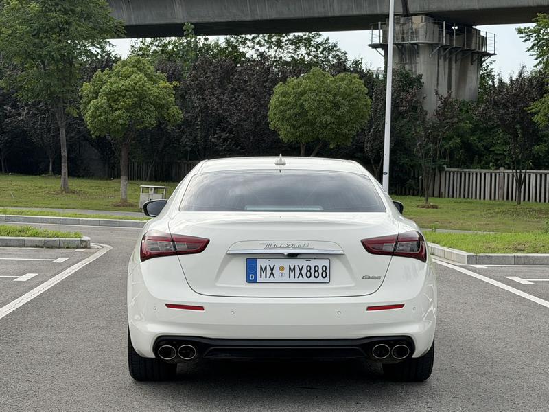 Maserati Ghibli - фото 4