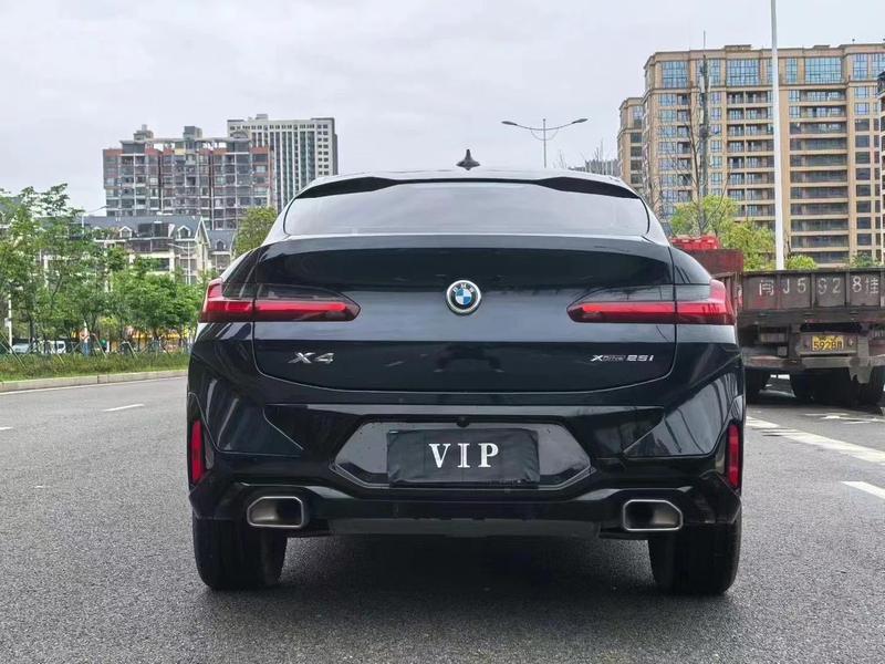 BMW X4 - фото 4