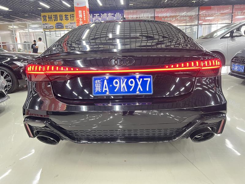 Audi A7 - фото 4