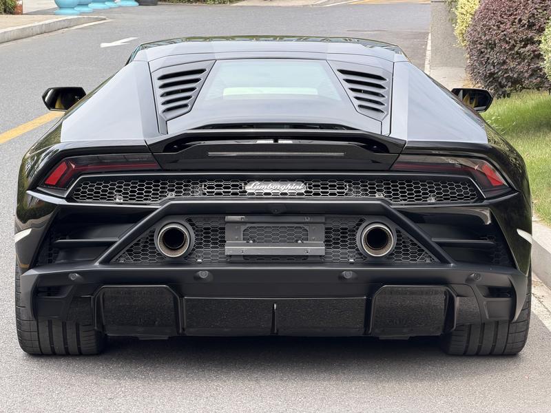 Lamborghini Huracán - фото 3