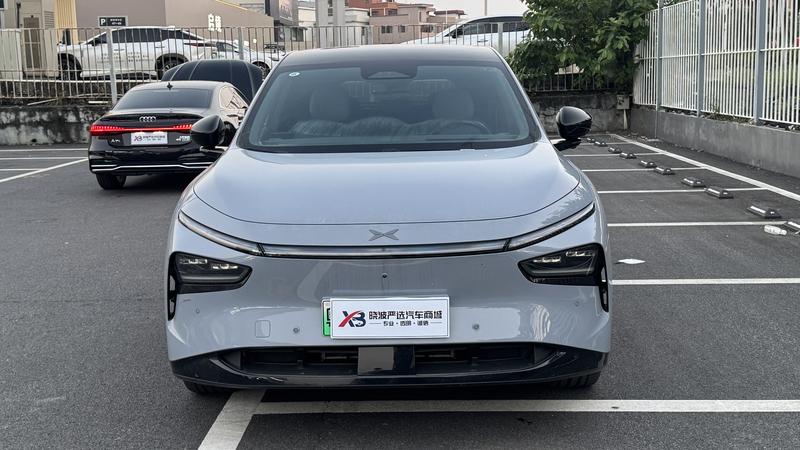 XPeng G7 - фото 1