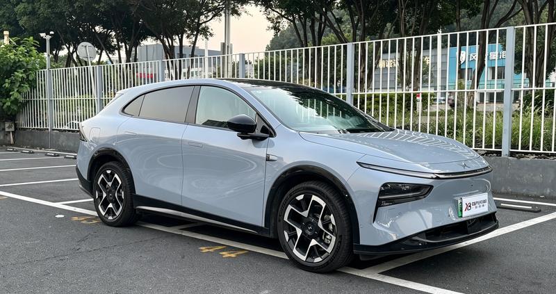 XPeng G7 - фото 2