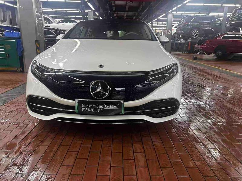 Mercedes-Benz EQS - фото 1