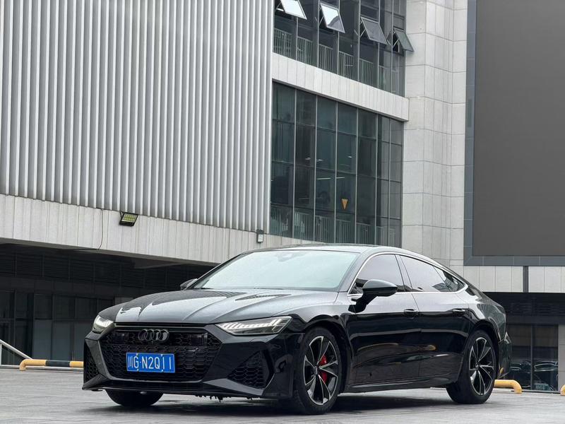 Audi A7 - фото 0