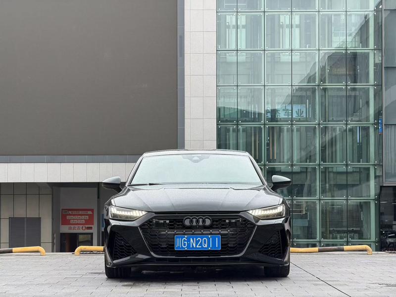 Audi A7 - фото 1