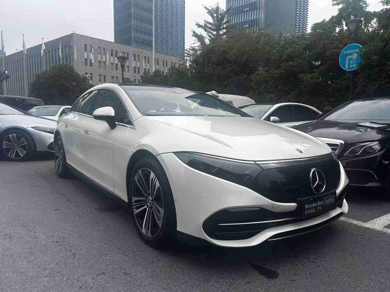 Mercedes-Benz EQS - фото 2