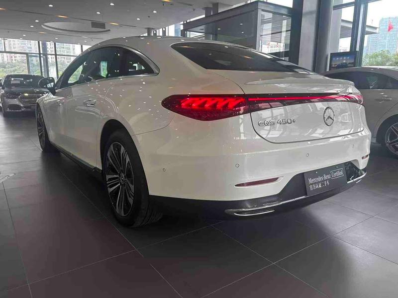 Mercedes-Benz EQS - фото 3