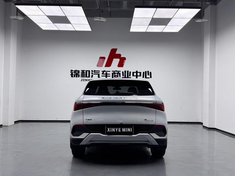 BYD Atto 3 - фото 3
