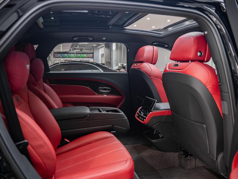 Bentley Bentayga - фото 4