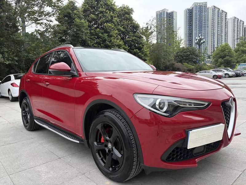 Alfa Romeo Stelvio - фото 2