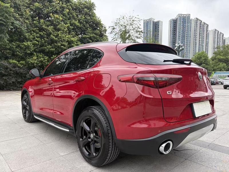 Alfa Romeo Stelvio - фото 3