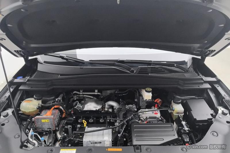 Dongfeng Aeolus L8 PHEV - фото 4