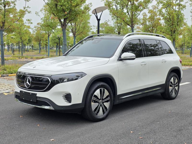 Mercedes-Benz EQB - фото 0
