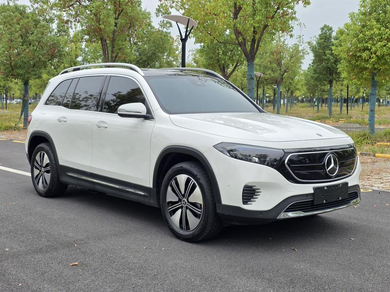 Mercedes-Benz EQB - фото 2