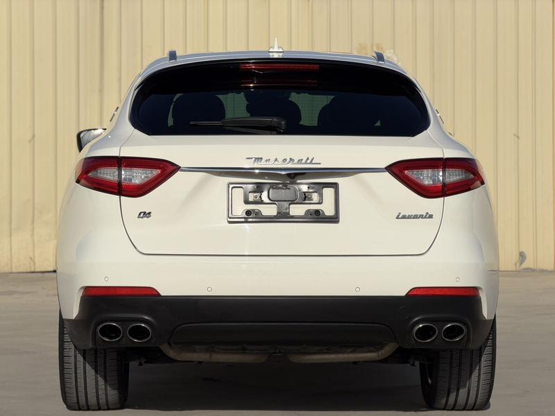 Maserati Levante - фото 4