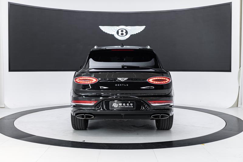 Bentley Bentayga - фото 4