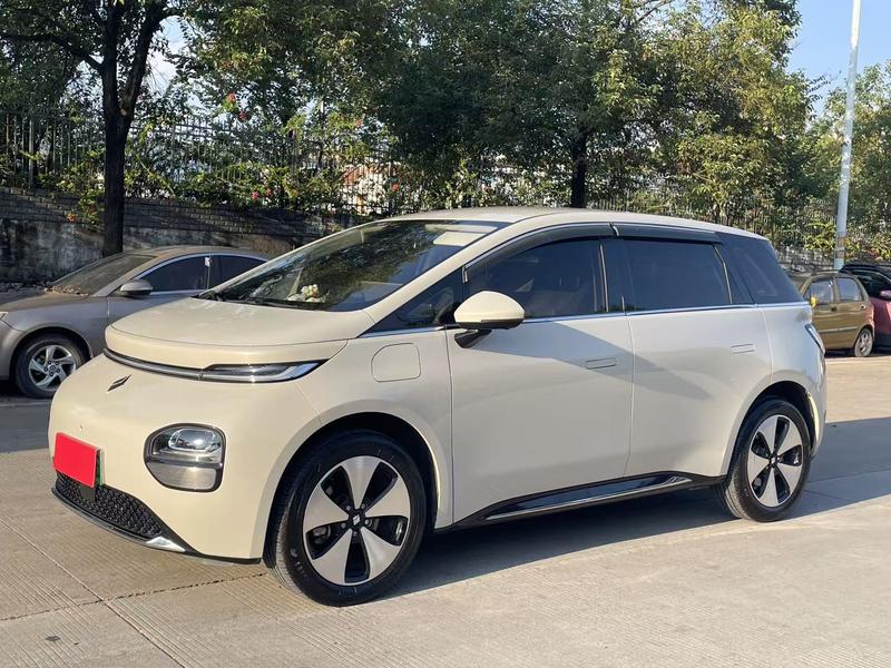 Baojun Yunduo - фото 0
