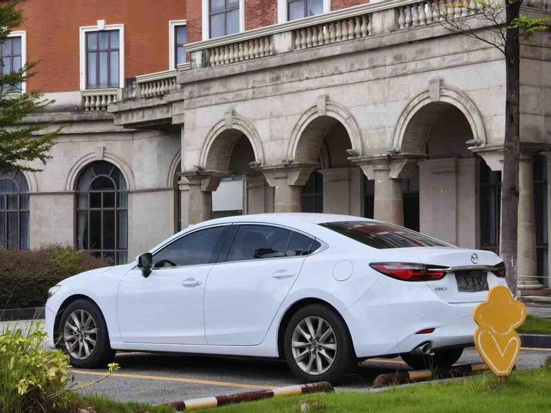 Mazda Atenza - фото 3