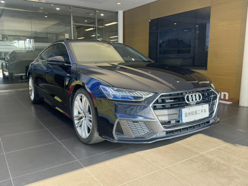 Audi A7 - фото 2