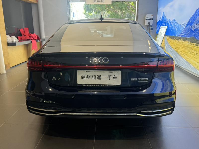 Audi A7 - фото 4